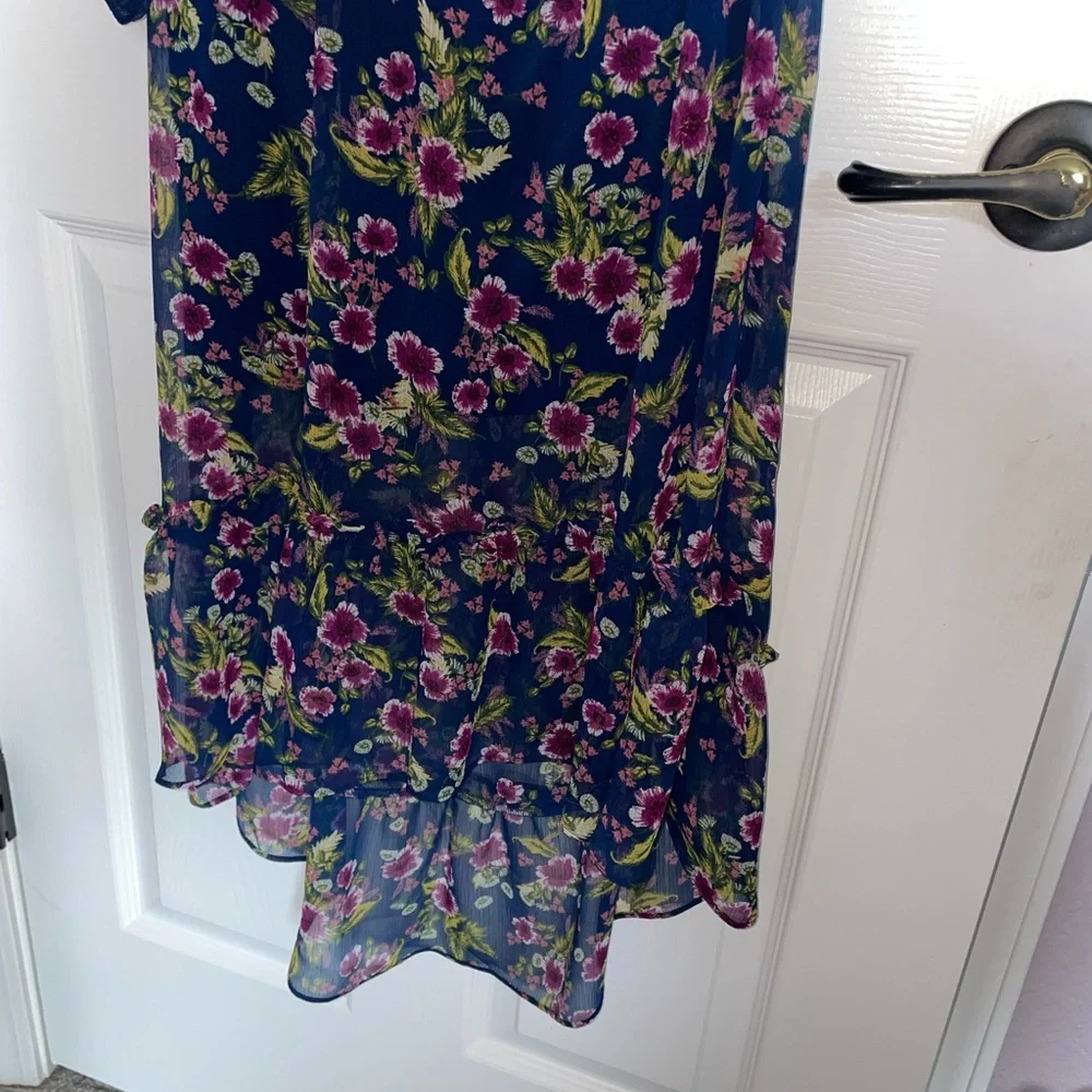 NWT Navy Blue Floral Express Dress